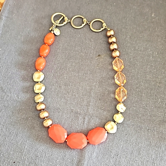 Jones NY corals & golds statement necklace super pretty! Adjustable length - Picture 1 of 7